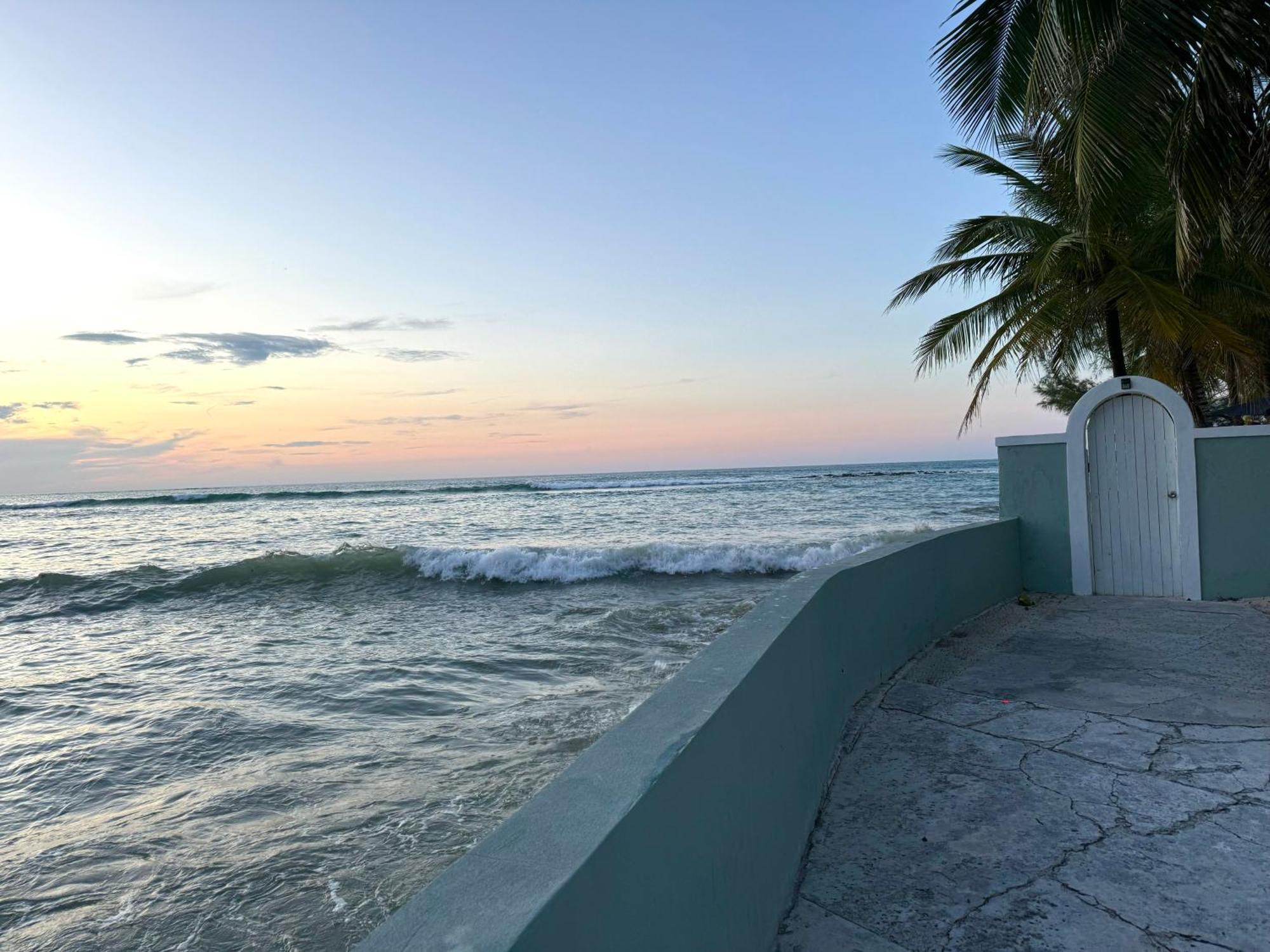 Sunset Cove - Vacation In Paradise! Apartment Nassau Exterior photo